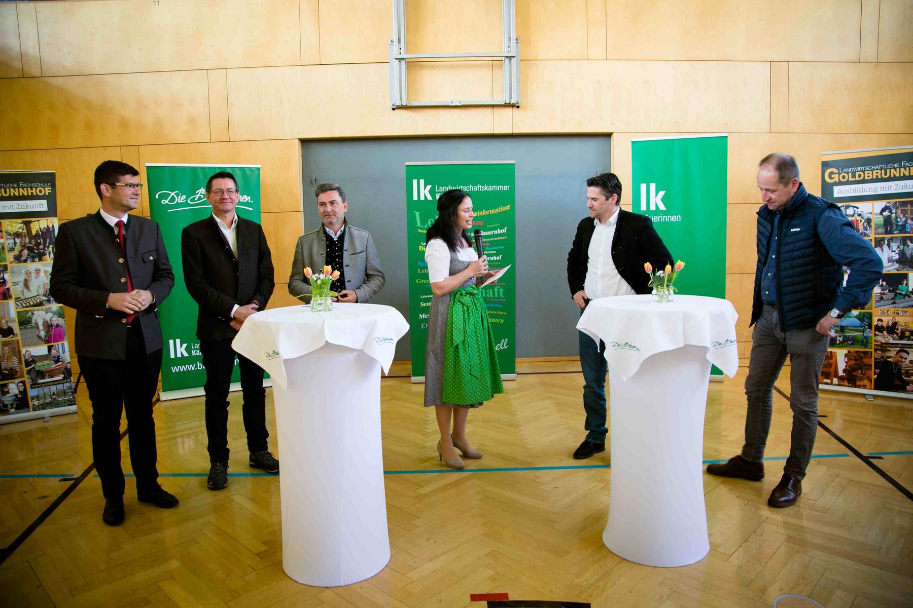 Bäuerinnen © Elisabeta Mirion Photographie